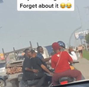 Boy comes down from Okada he boarded with his friend to get phone number of a girl on another Okada (video)