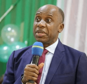 Abuja-Kaduna rail service generates N300m monthly – Amaechi