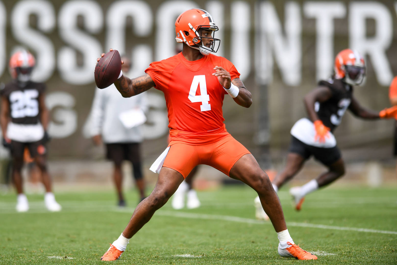 Deshaun Watson Gifts Anthony Walker a Rolex for No. 4 Browns